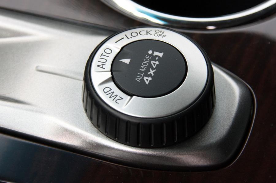  Nissan Pathfinder 2013 года  (фото 71 из 141)